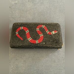 Vera Rhinestone Snake Pattern Zipper Wallet Black Red New Bedazzled Sparkly